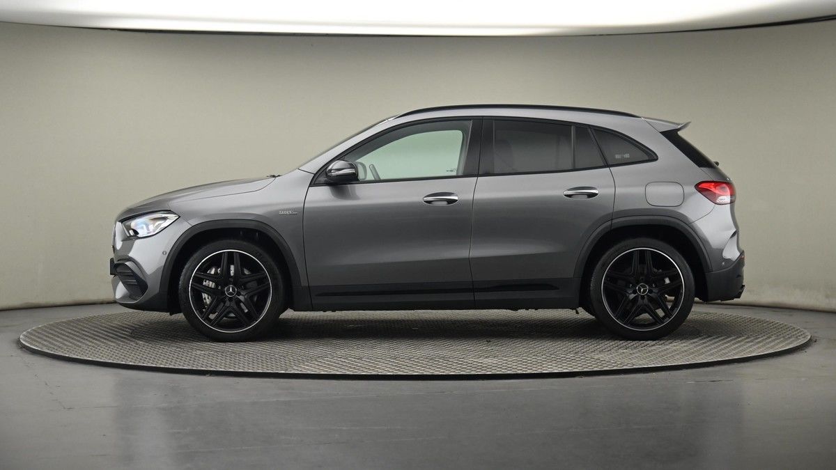 More views of Mercedes-Benz GLA