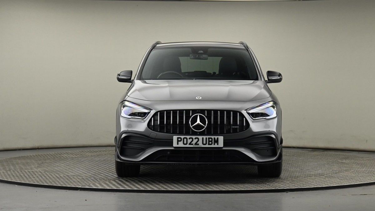 Mercedes-Benz GLA Image 21