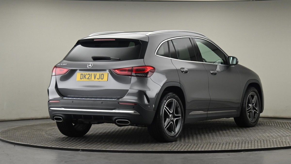 More views of Mercedes-Benz GLA