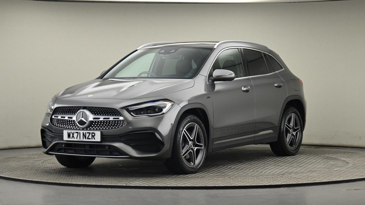 Mercedes-Benz GLA Image 22