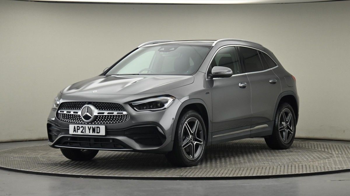 Mercedes-Benz GLA Image 22