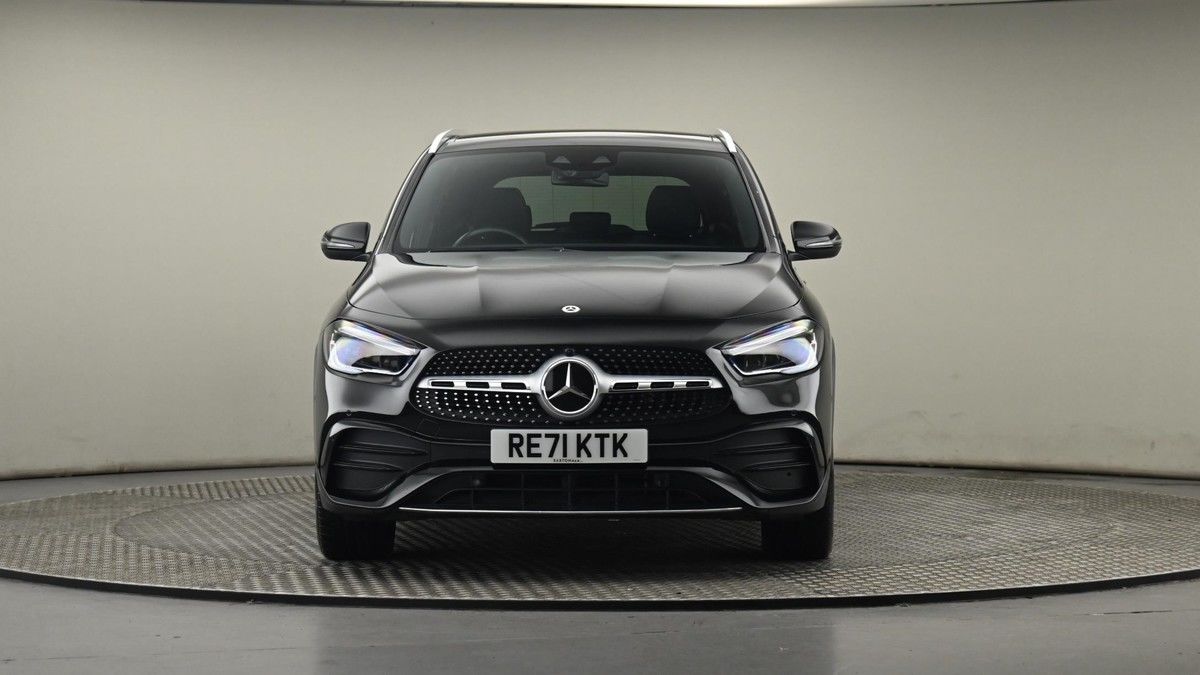 Mercedes-Benz GLA Image 21