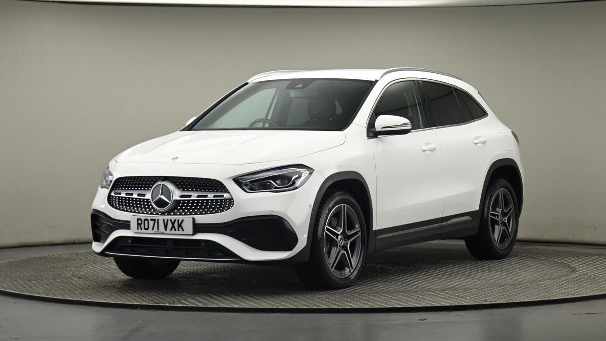 Mercedes-Benz GLA Image 22