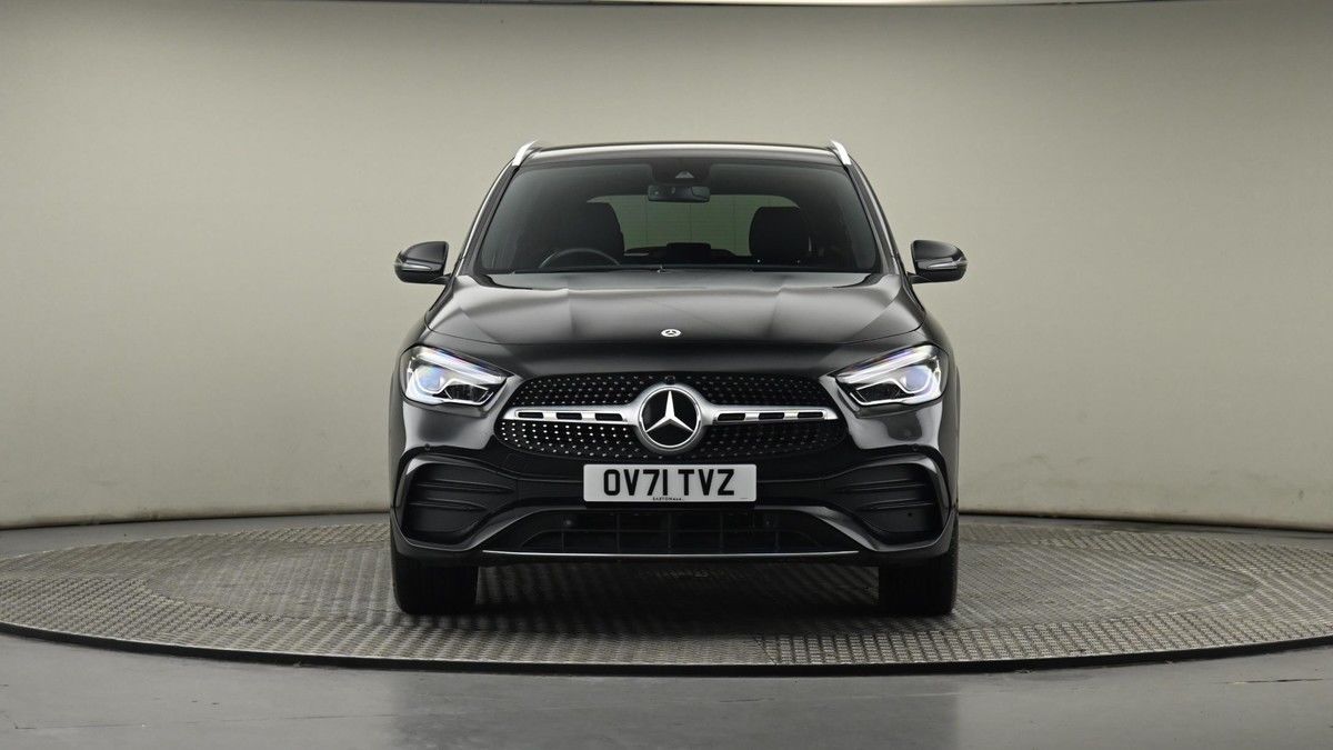 Mercedes-Benz GLA Image 21