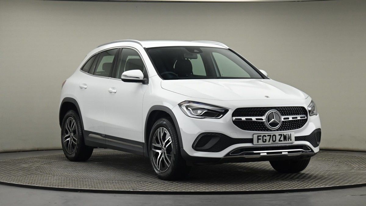 More views of Mercedes-Benz GLA