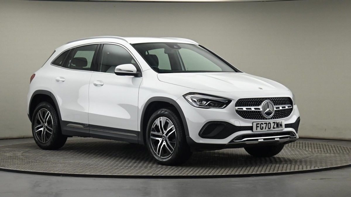 More views of Mercedes-Benz GLA