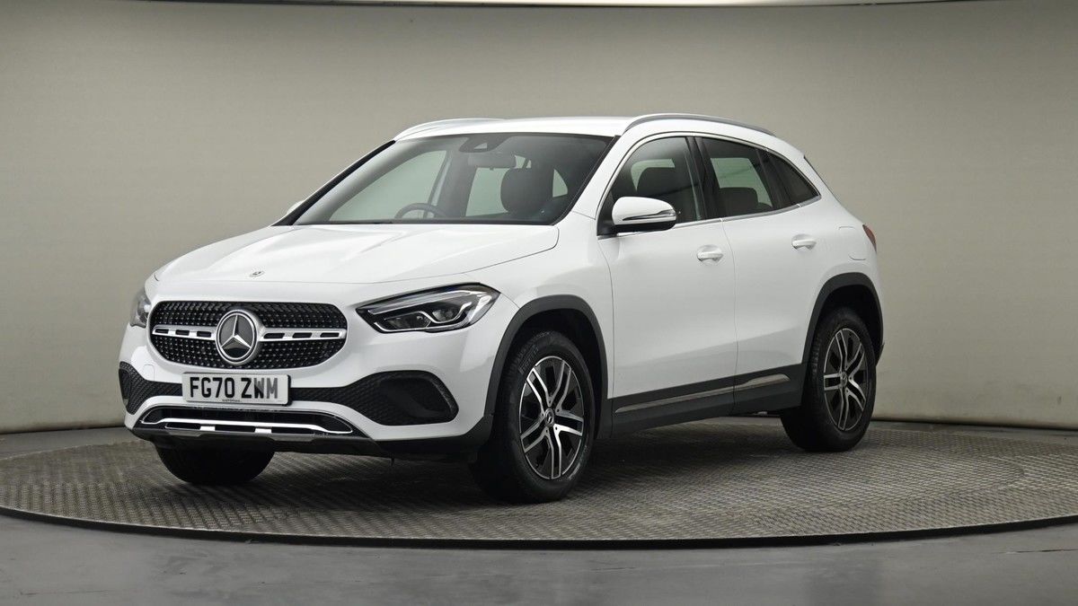 Mercedes-Benz GLA Image 22