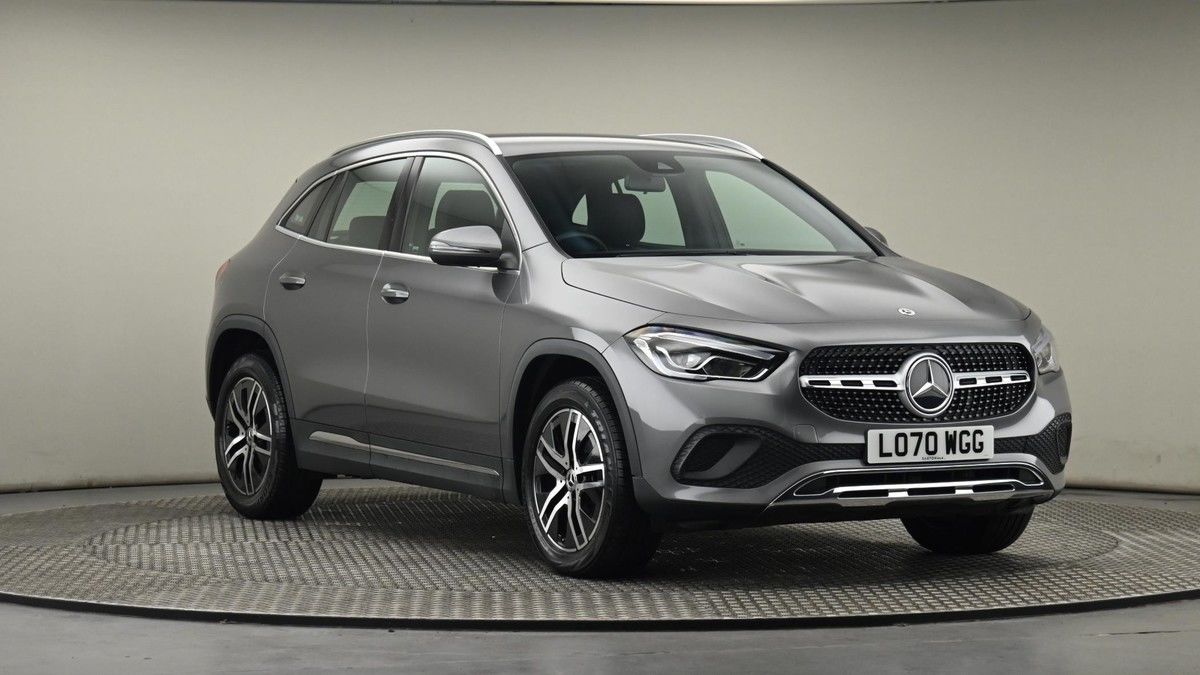 More views of Mercedes-Benz GLA