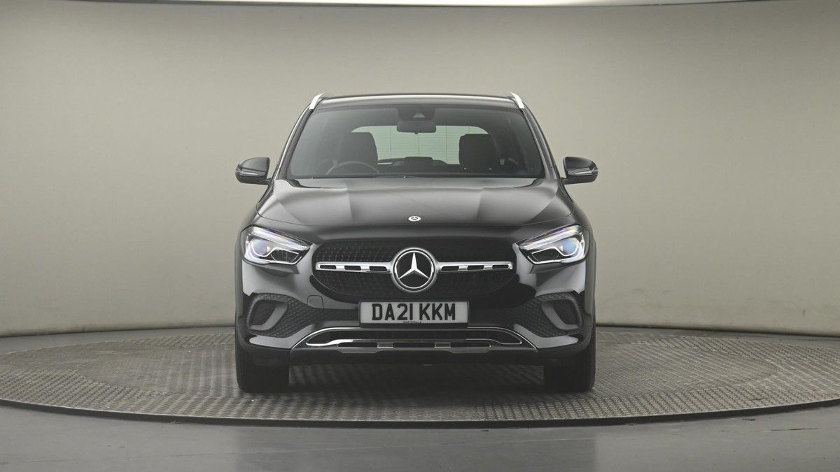 Mercedes-Benz GLA Image 21