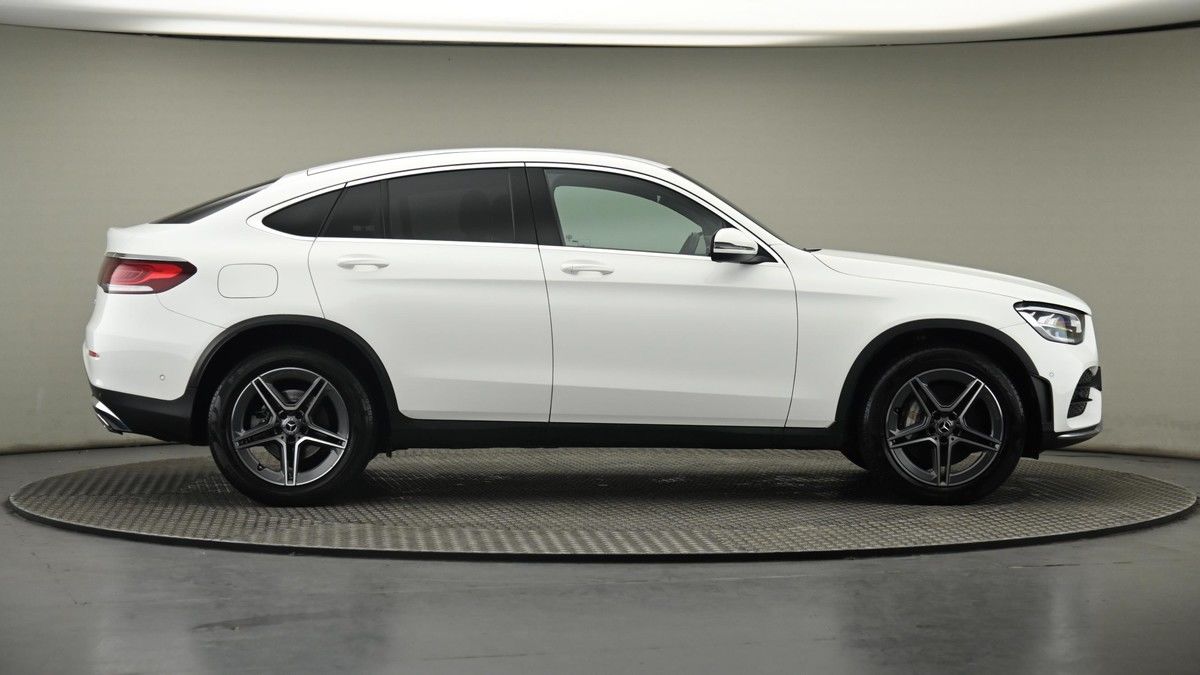 Mercedes-Benz GLC Image 27