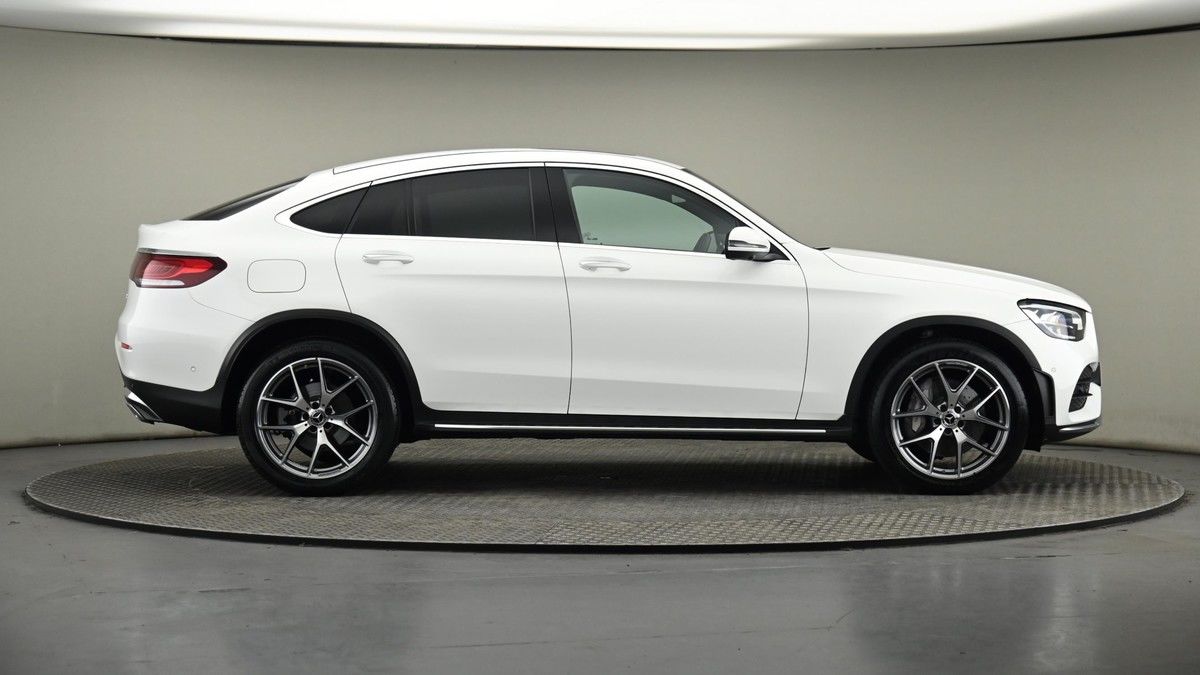 Mercedes-Benz GLC Image 27