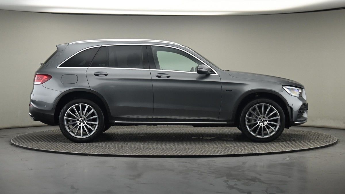 Mercedes-Benz GLC Image 27