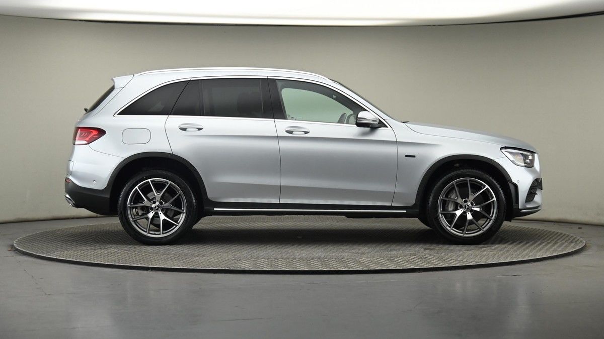 Mercedes-Benz GLC Image 27