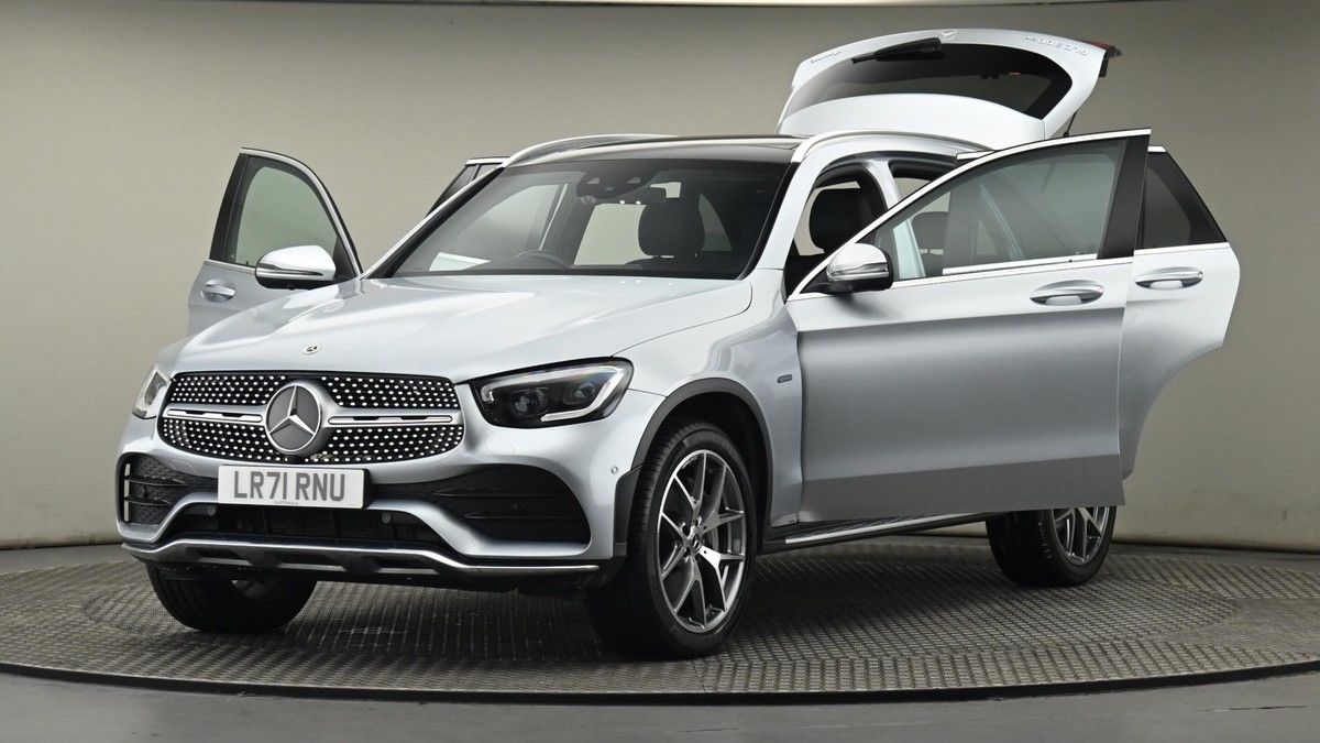 Mercedes-Benz GLC Image 28