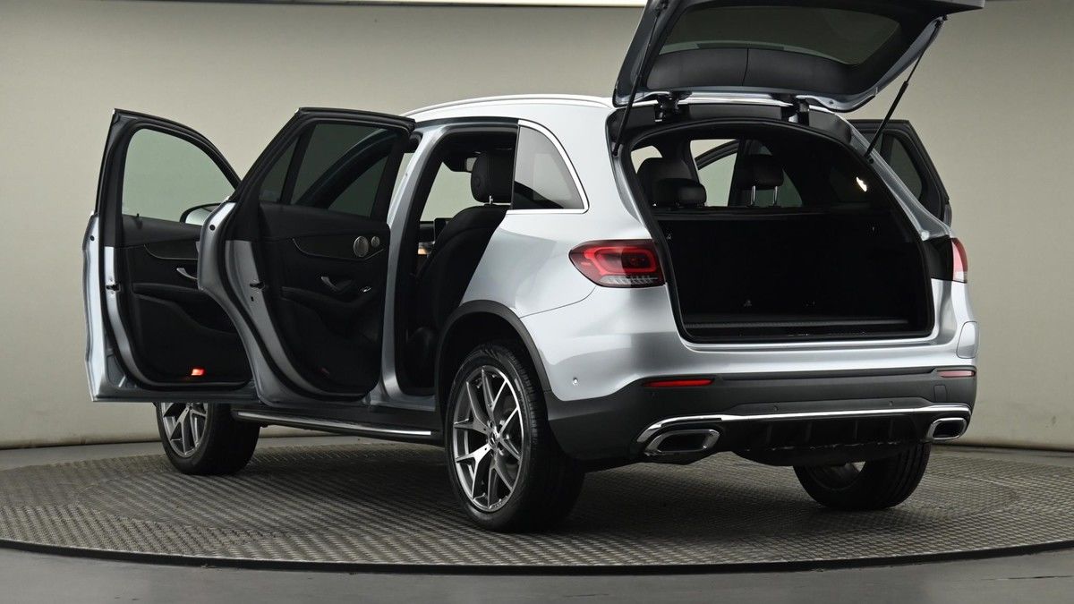 Mercedes-Benz GLC Image 29