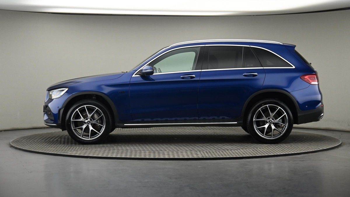 Mercedes-Benz GLC Image 23