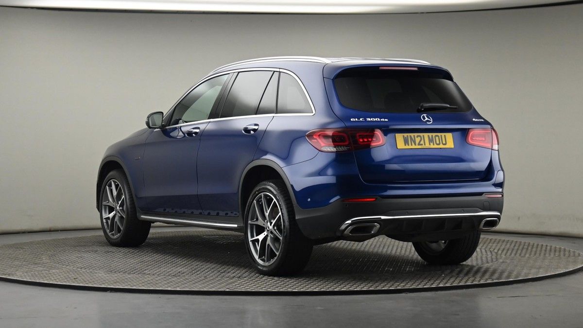 Mercedes-Benz GLC Image 24