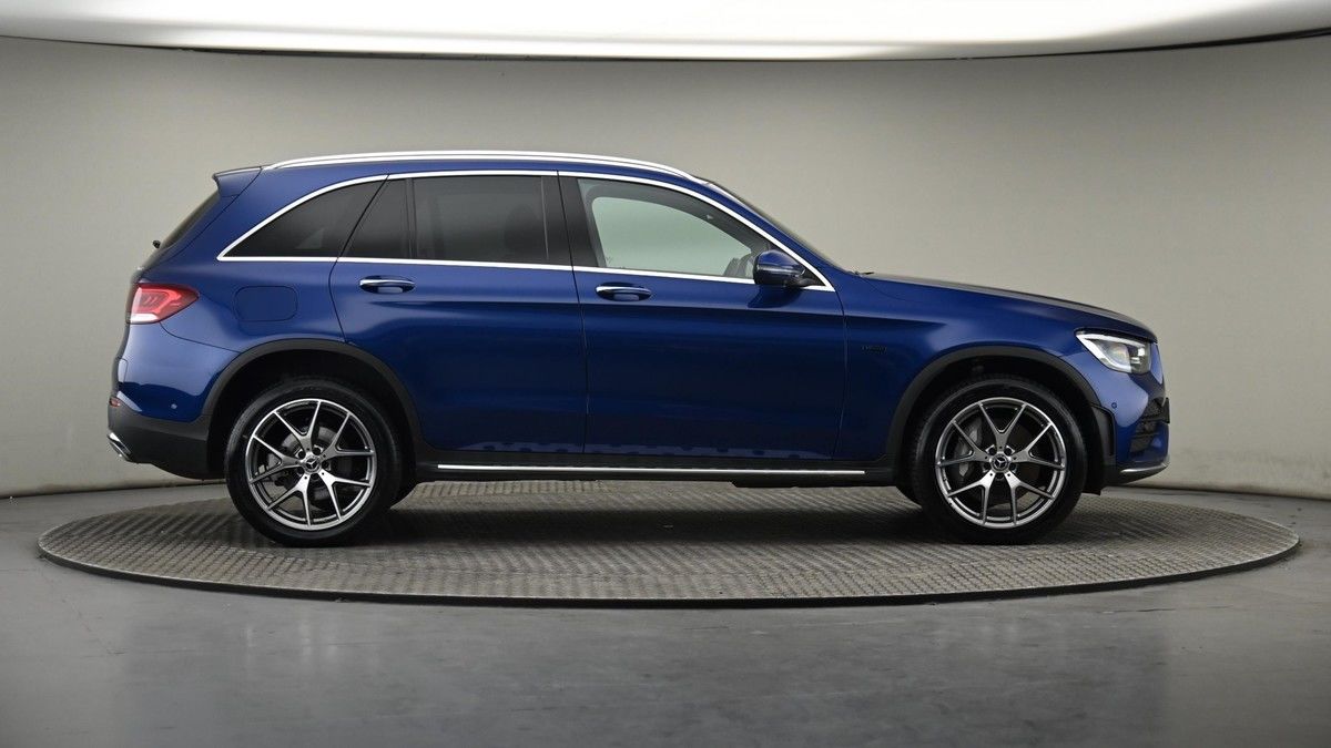 More views of Mercedes-Benz GLC