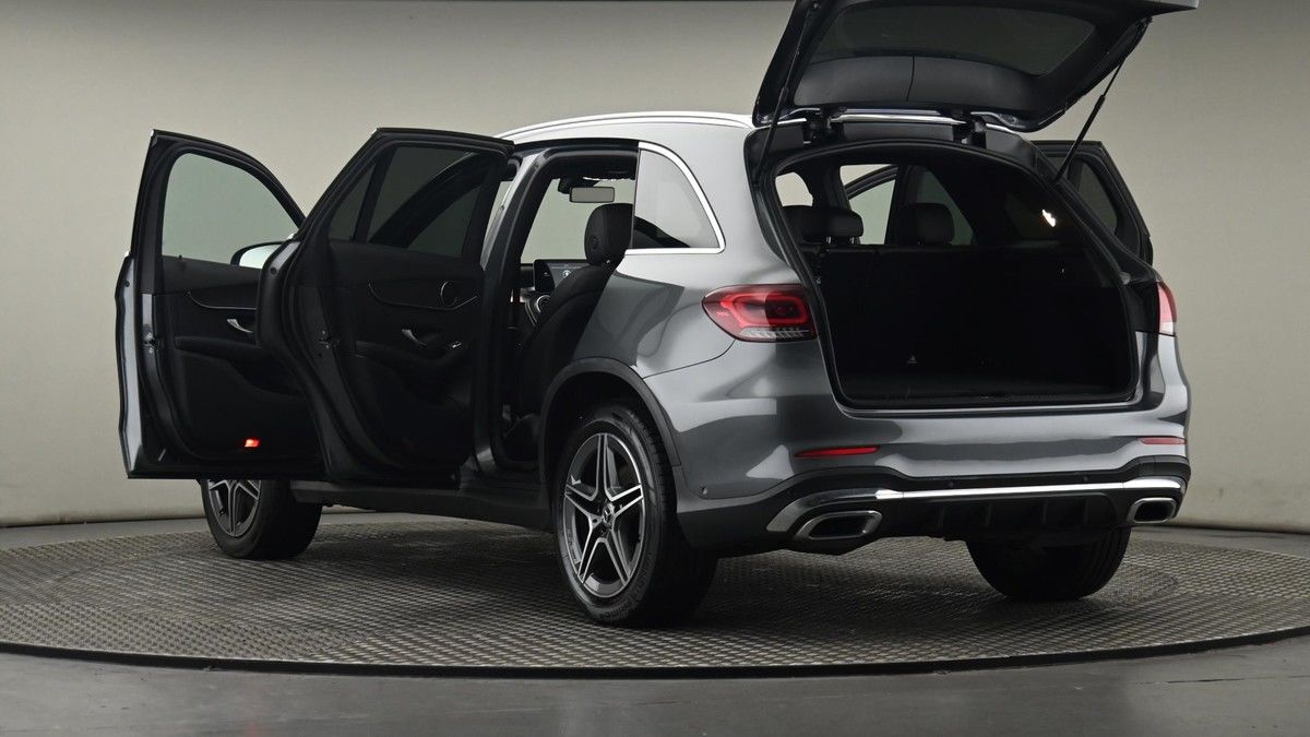 Mercedes-Benz GLC Image 29