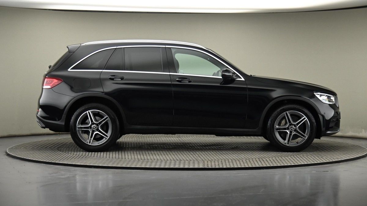 Mercedes-Benz GLC Image 26