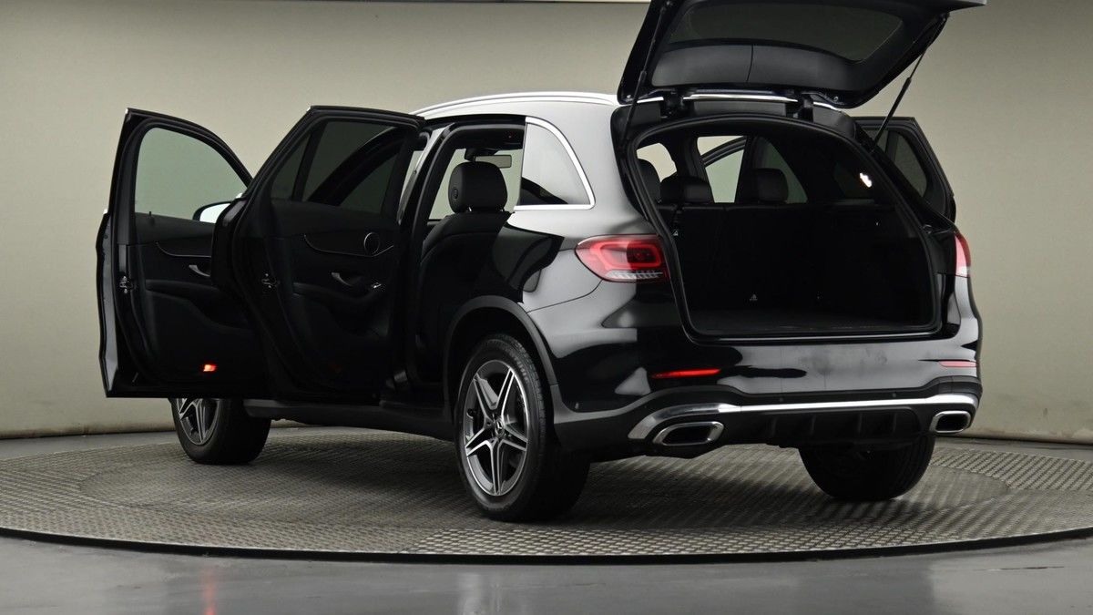 Mercedes-Benz GLC Image 28