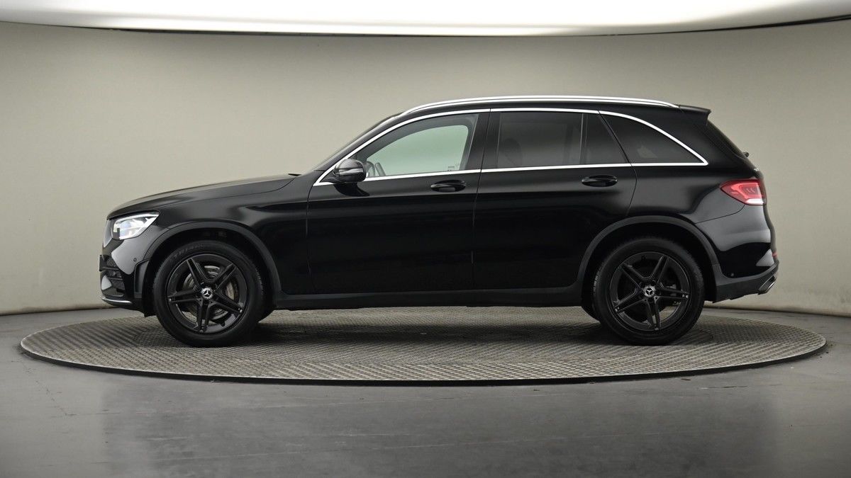 Mercedes-Benz GLC Image 23