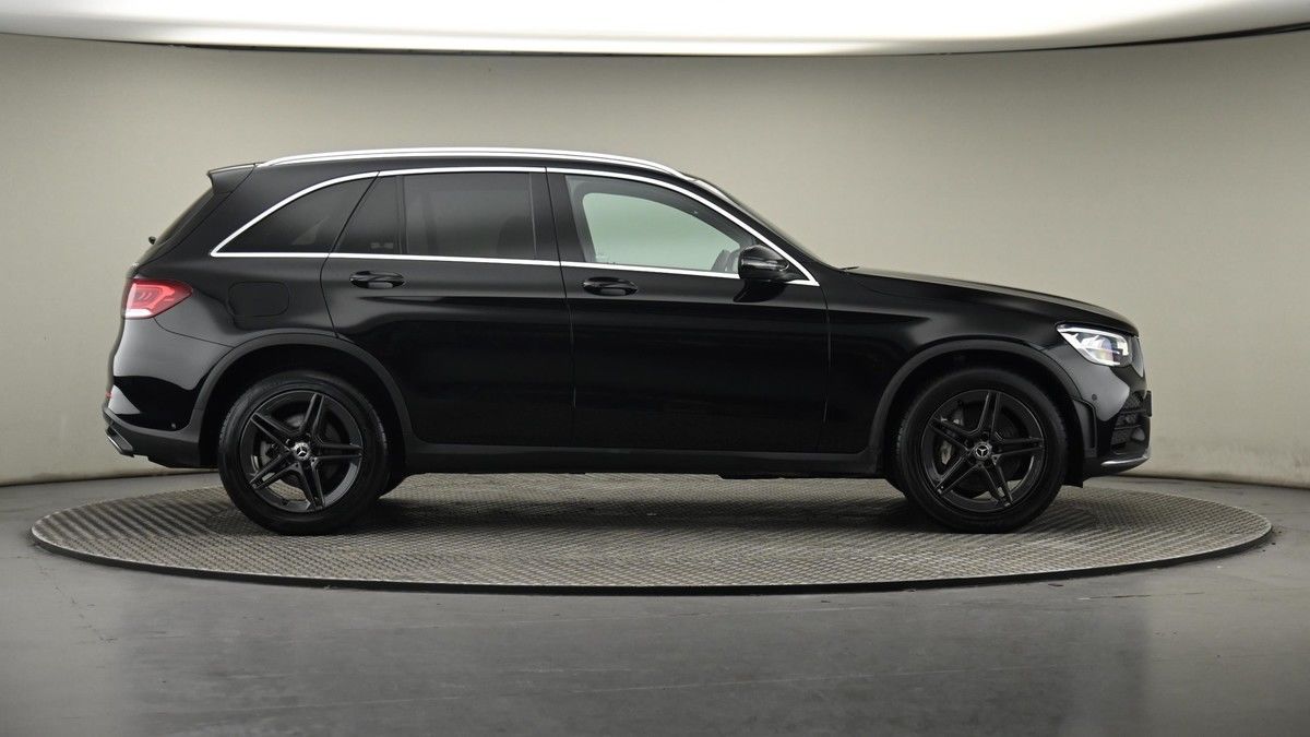 Mercedes-Benz GLC Image 27