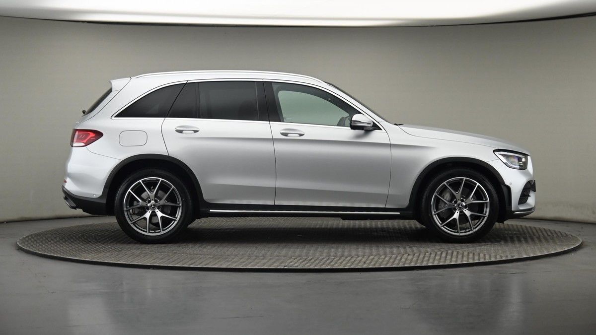 Mercedes-Benz GLC Class Image 27