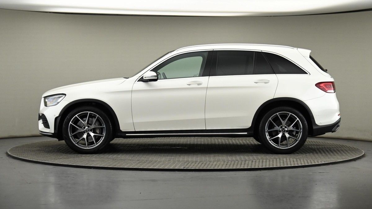 Mercedes-Benz GLC Image 24