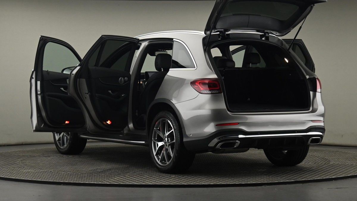 Mercedes-Benz GLC Image 29