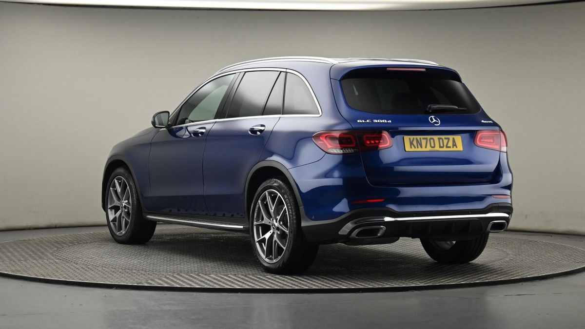 Mercedes-Benz GLC Image 24