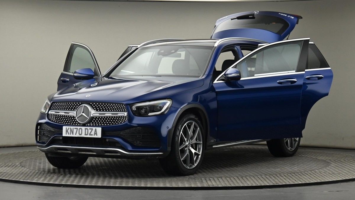 Mercedes-Benz GLC Image 28