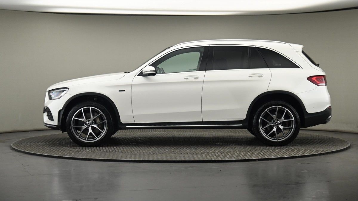 Mercedes-Benz GLC Image 23