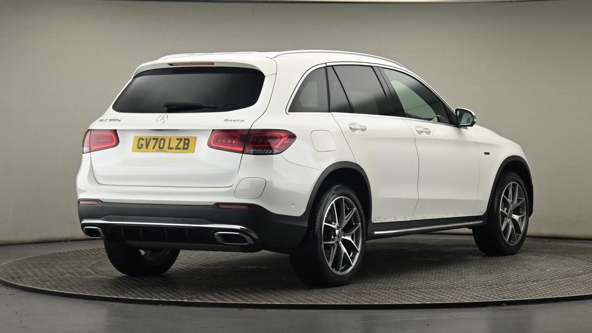 Mercedes-Benz GLC Image 26