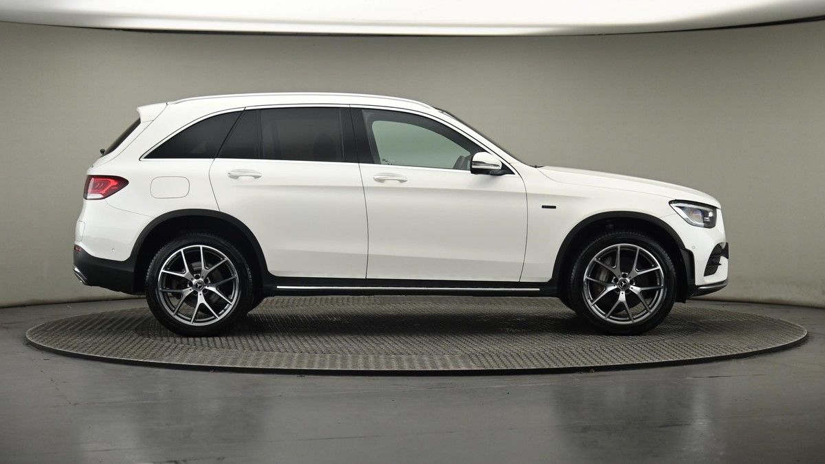 Mercedes-Benz GLC Image 27