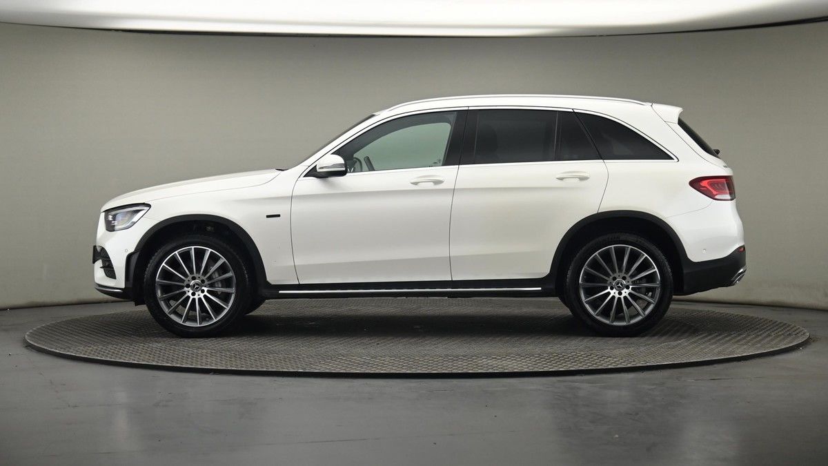 Mercedes-Benz GLC Image 23