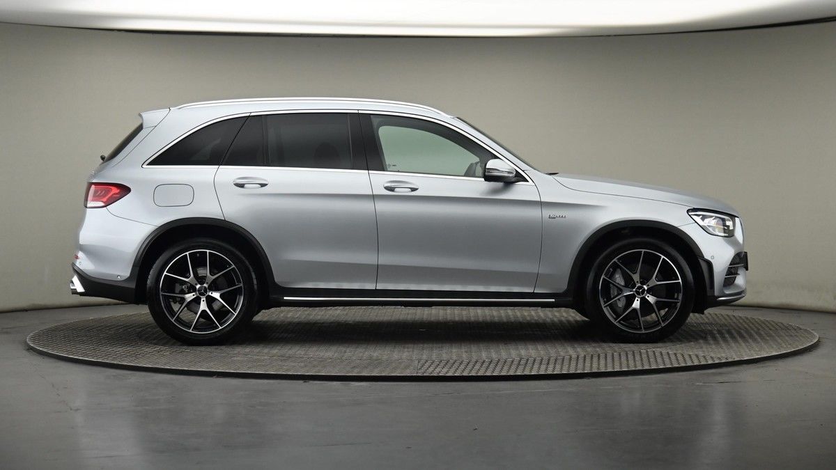 Mercedes-Benz GLC Image 27