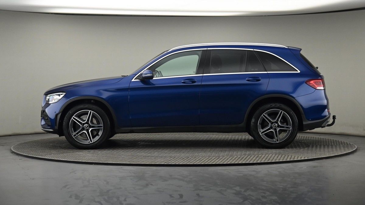 Mercedes-Benz GLC Image 23