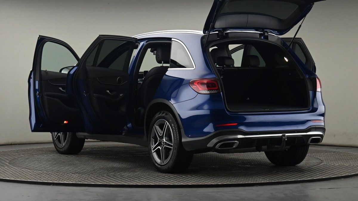 Mercedes-Benz GLC Image 29