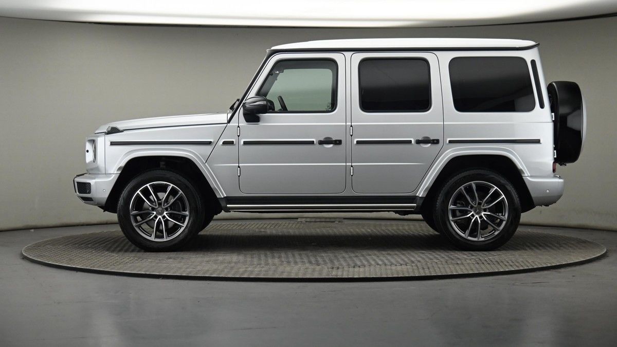 Mercedes-Benz G Class Image 23