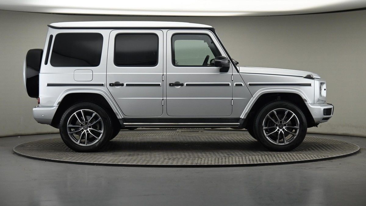 Mercedes-Benz G Class Image 27