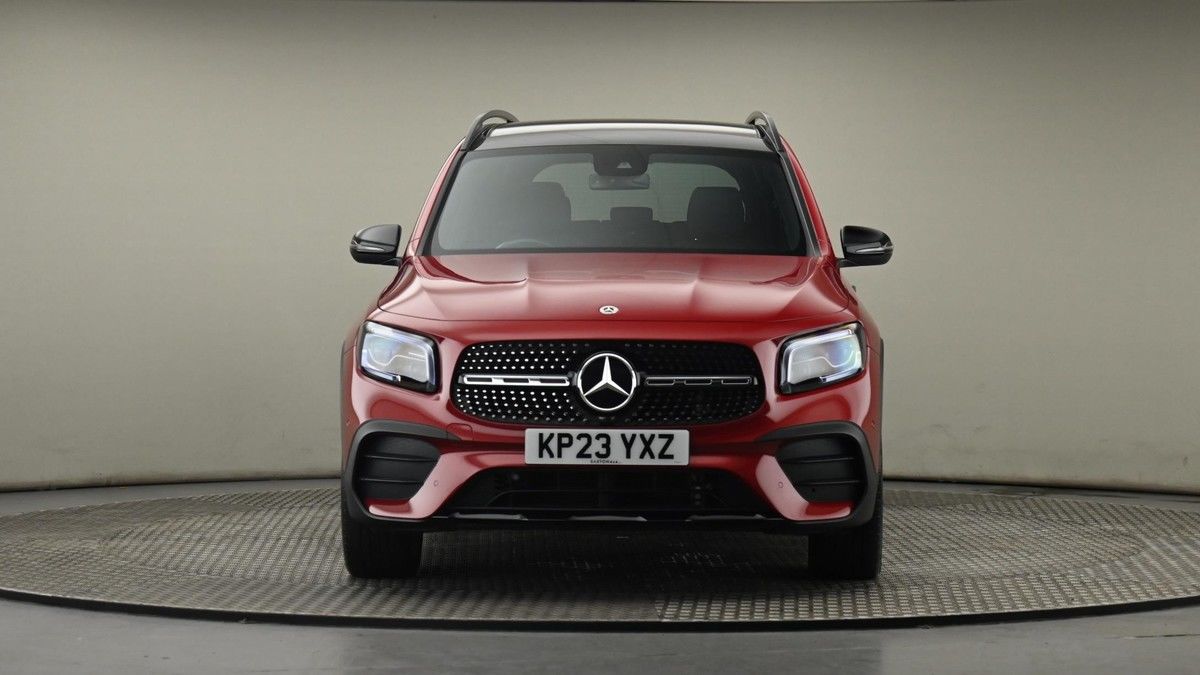 Mercedes-Benz GLB Image 21