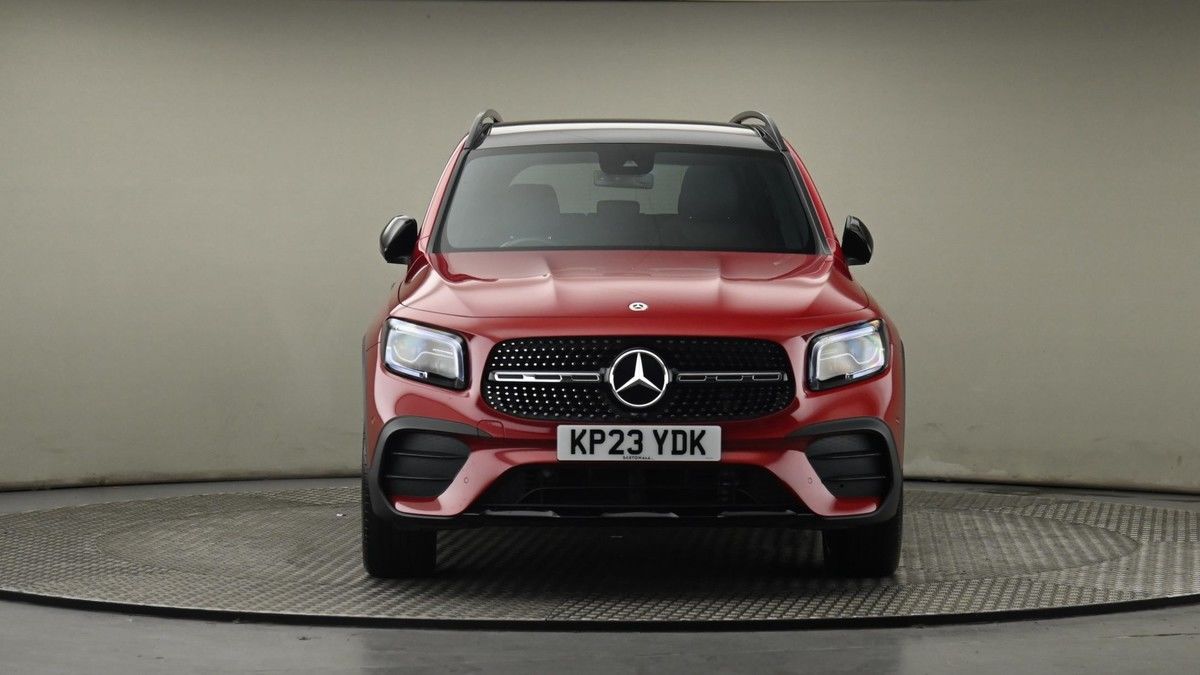 Mercedes-Benz GLB Image 21