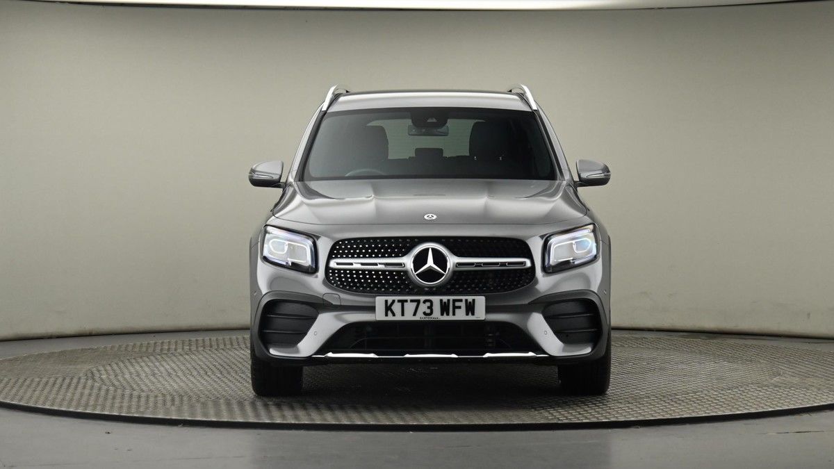 Mercedes-Benz GLB Image 21