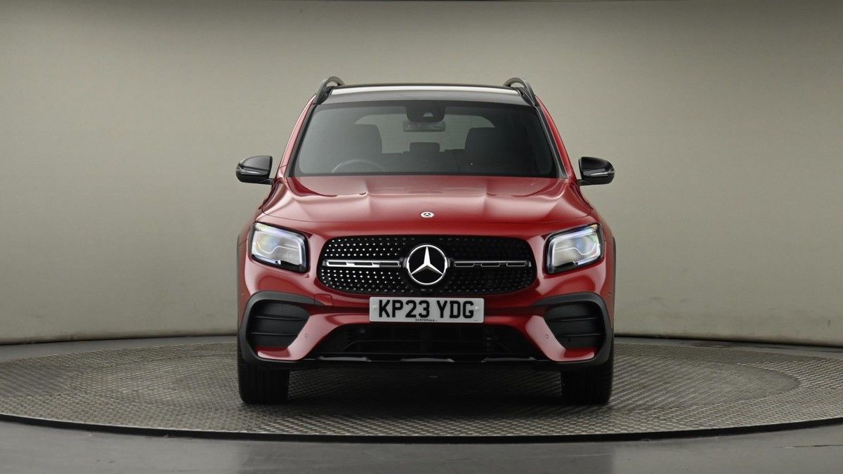 Mercedes-Benz GLB Image 21