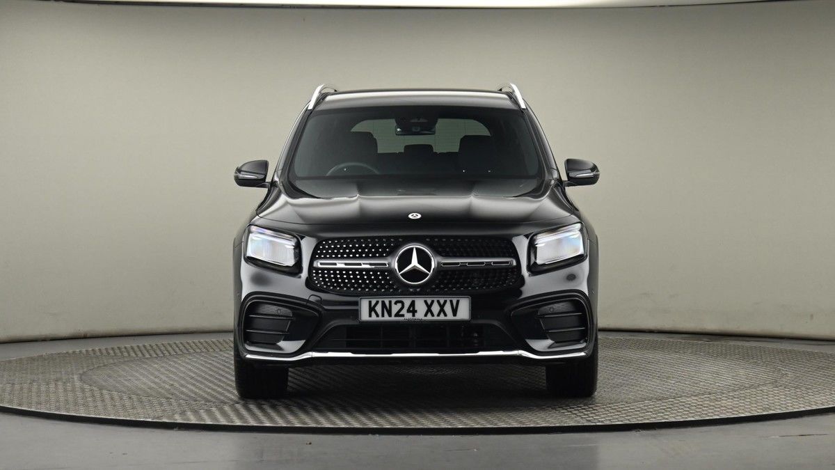 Mercedes-Benz GLB Image 21