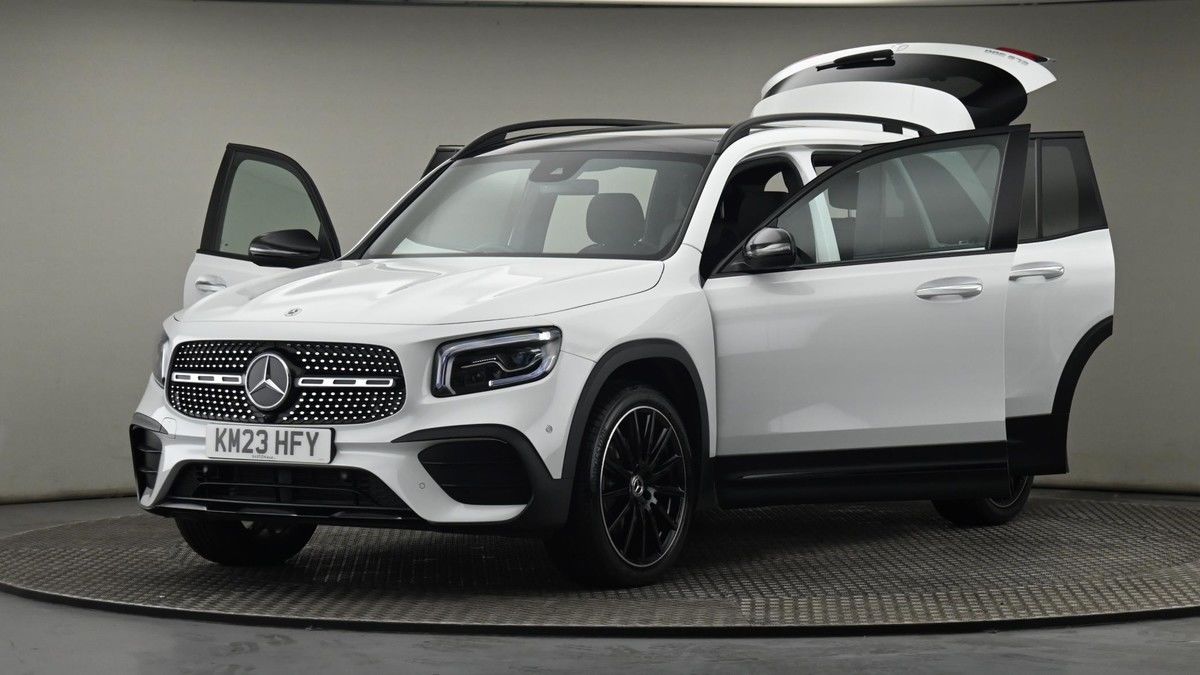 More views of Mercedes-Benz GLB