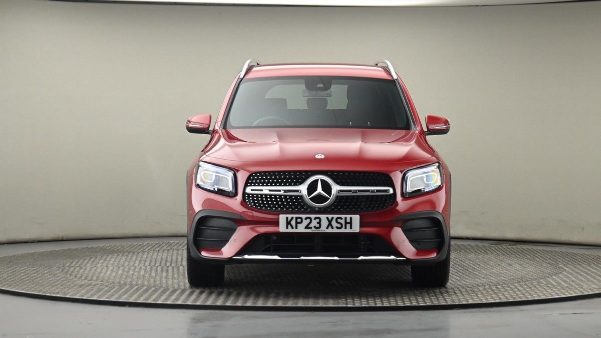 Mercedes-Benz GLB Image 20