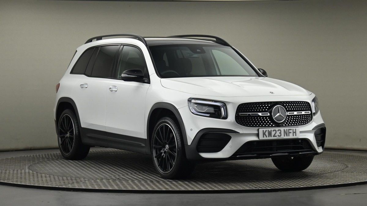 Mercedes-Benz GLB Sticky Header Image