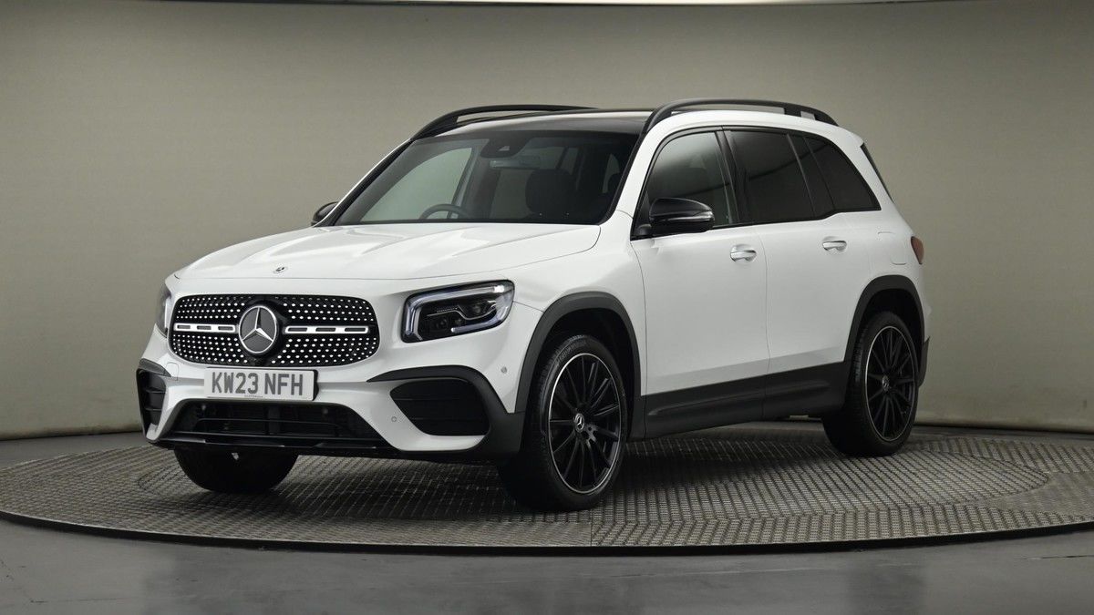 Mercedes-Benz GLB Image 22